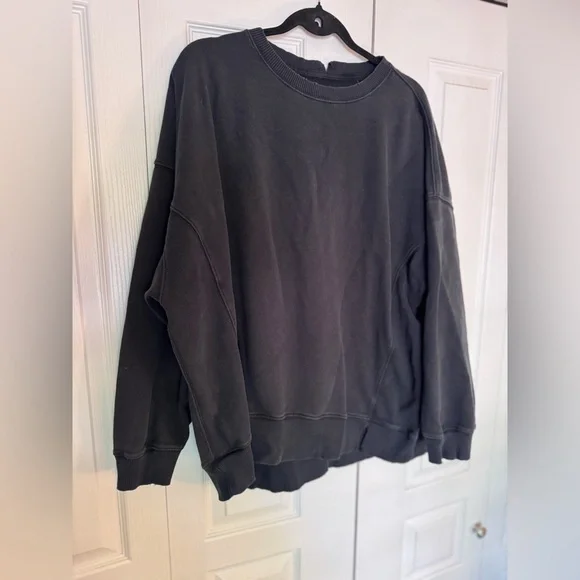 Aerie Oversized Crewneck Distressed Sweater size XL - Picture 2 of 5